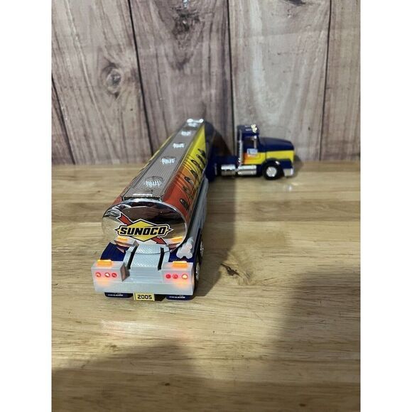 Sunoco Limited Edition Nascar Fuel Tanker - Picture 6 of 11